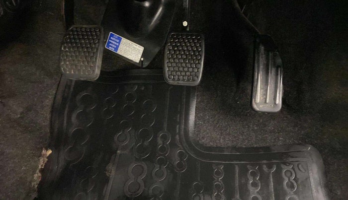 2013 Maruti Alto 800 LX, Petrol, Manual, 15,294 km, Pedals