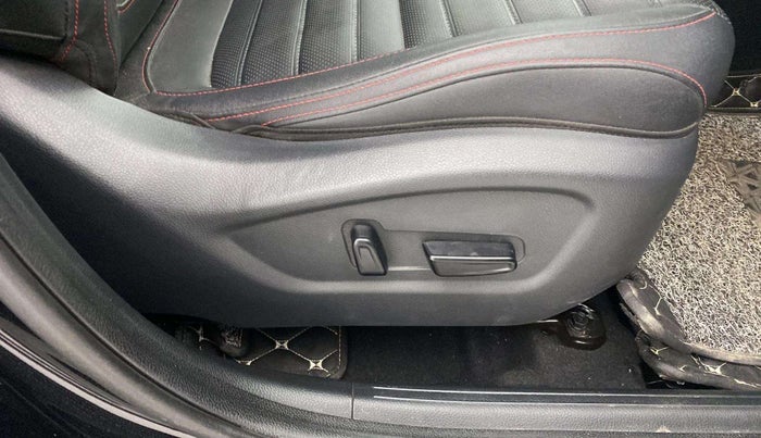 2022 KIA SELTOS GTX PLUS DCT 1.4 PETROL, Petrol, Automatic, 31,557 km, Driver Side Adjustment Panel