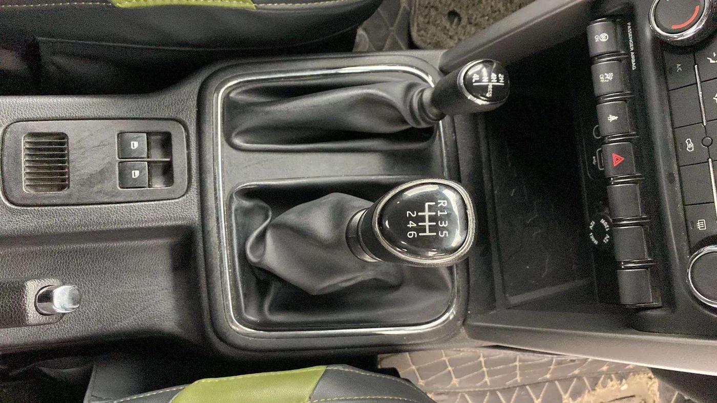 2022 Mahindra Thar LX HT PETROL 4WD MT, Petrol, Manual, 46,635 km, Gear Lever