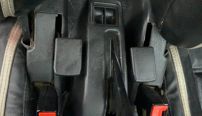 2019 Maruti Eeco 5 STR CNG WITH AC PLUSHTR, CNG, Manual, 93,554 km, Driver Side Adjustment Panel