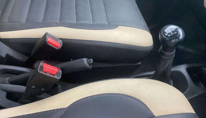 2017 Maruti Wagon R 1.0 LXI CNG, CNG, Manual, 57,643 km, Gear Lever