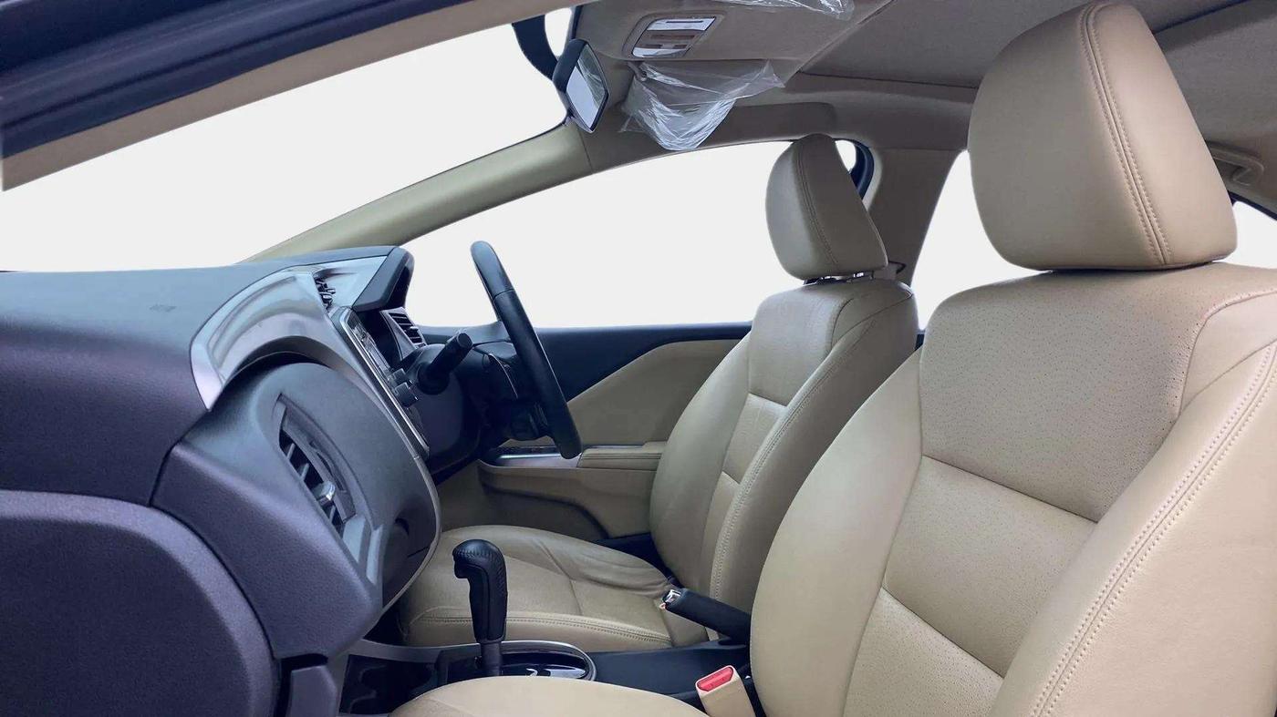 2016 Honda City 1.5L I-VTEC VX CVT, Petrol, Automatic, 60,062 km, Right Side Front Door Cabin