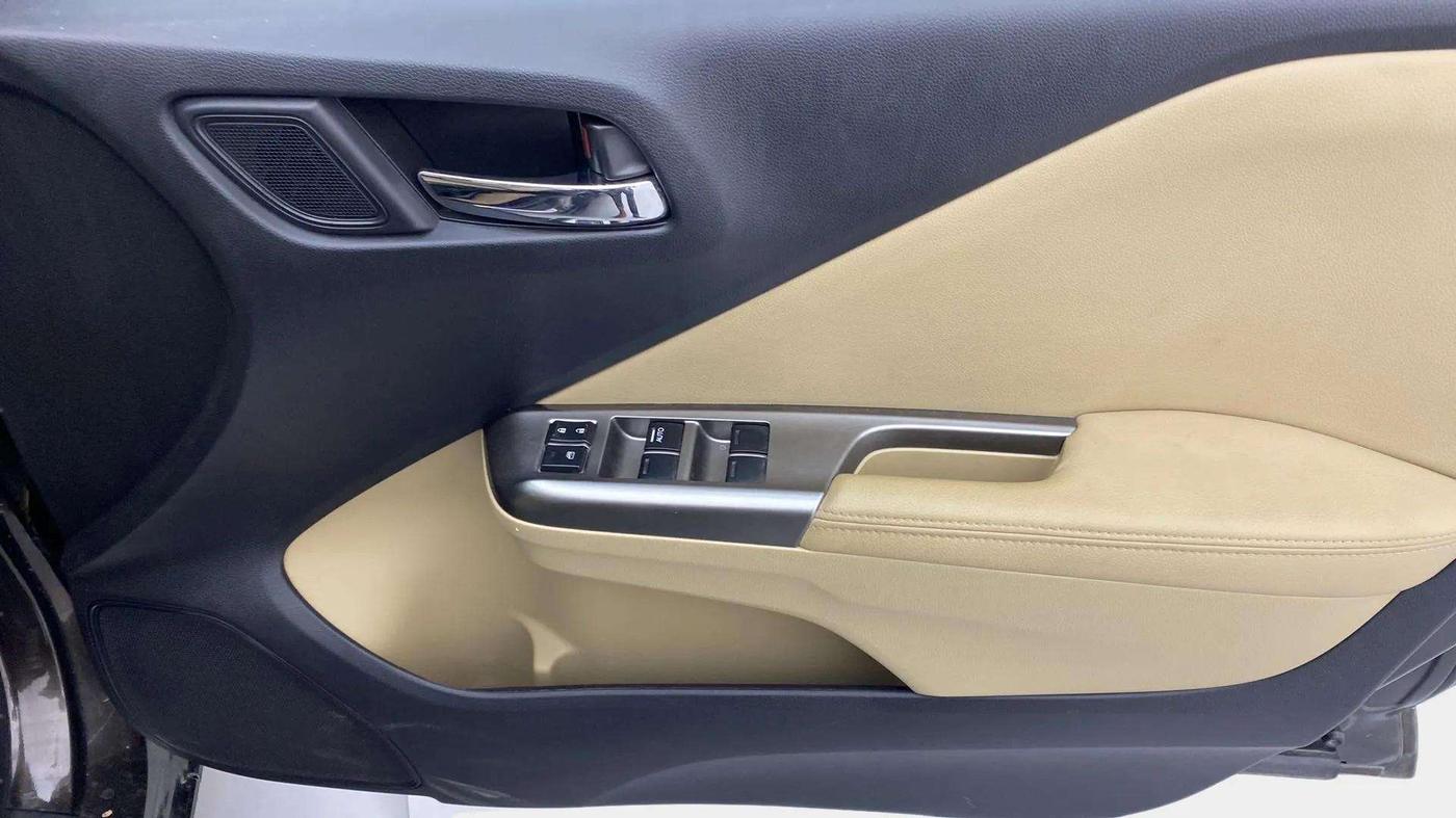 2016 Honda City 1.5L I-VTEC VX CVT, Petrol, Automatic, 60,062 km, Driver Side Door Panels Control