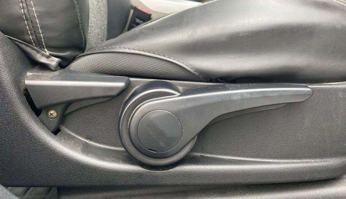 2018 Tata NEXON XZ PLUS PETROL, Petrol, Manual, 54,114 km, Driver Side Adjustment Panel