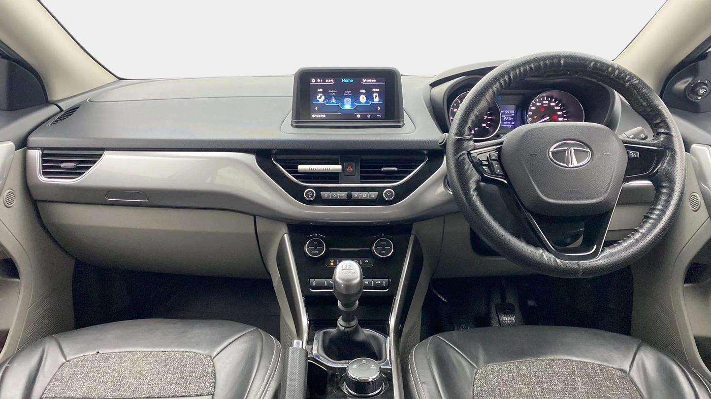 2018 Tata NEXON XZ PLUS PETROL, Petrol, Manual, 54,114 km, Dashboard