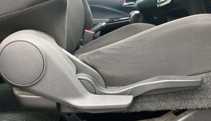 2022 Maruti Baleno ALPHA 1.2 AGS, Petrol, Automatic, 29,966 km, Driver Side Adjustment Panel