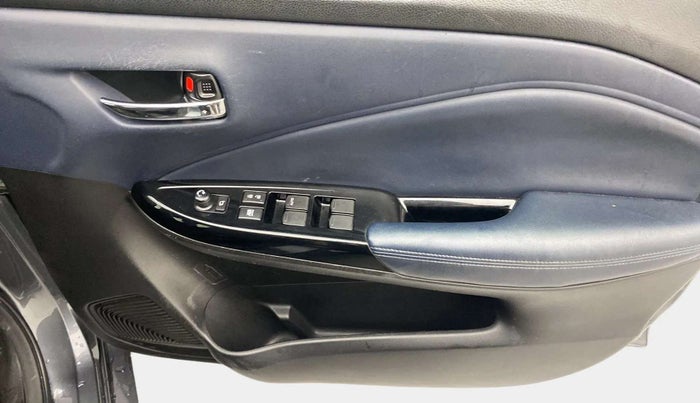 2022 Maruti Baleno ALPHA 1.2 AGS, Petrol, Automatic, 29,966 km, Driver Side Door Panels Control