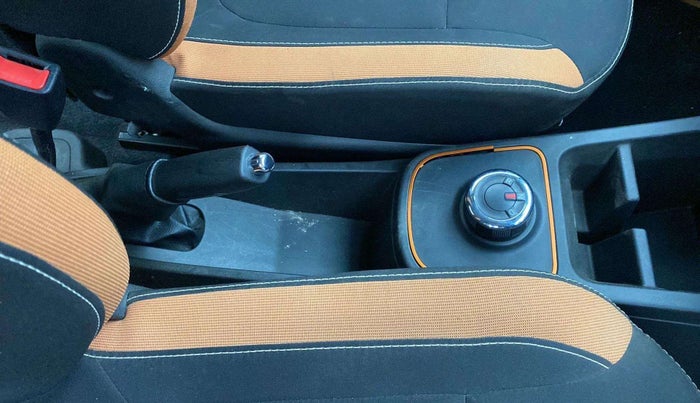 2019 Renault Kwid CLIMBER 1.0 AMT (O), Petrol, Automatic, 3,913 km, Gear Lever