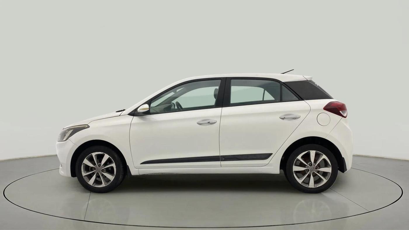2014 Hyundai Elite i20 ASTA 1.2, Petrol, Manual, 1,31,110 km, Left Side