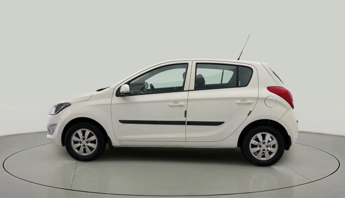 2014 Hyundai i20 SPORTZ 1.2, Petrol, Manual, 67,841 km, Left Side