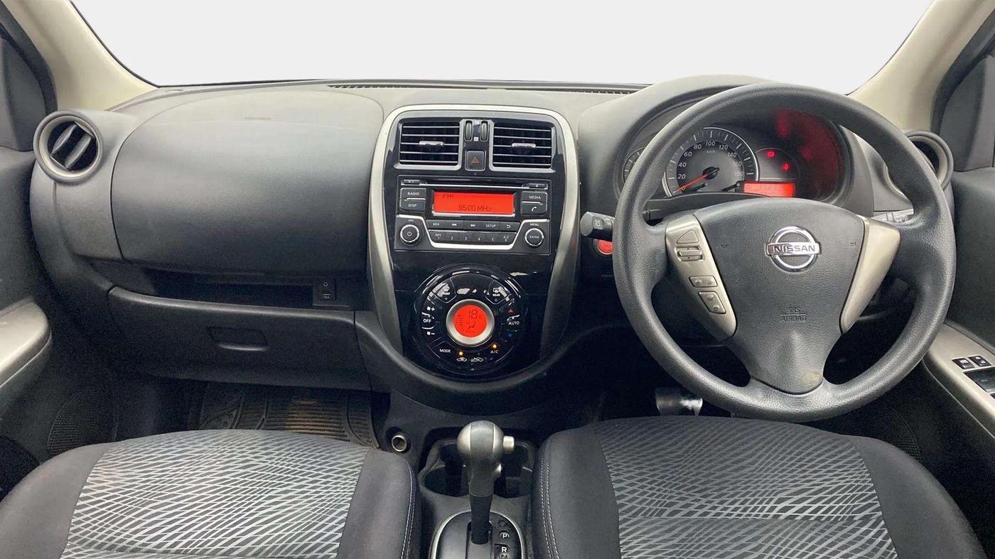 2017 Nissan Micra XV CVT, Petrol, Automatic, 49,580 km, Dashboard