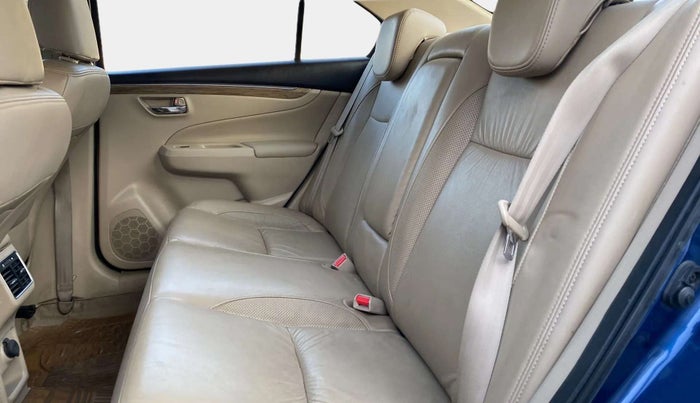 2018 Maruti Ciaz ALPHA  AT 1.5 SHVS PETROL, Petrol, Automatic, 42,656 km, Right Side Rear Door Cabin