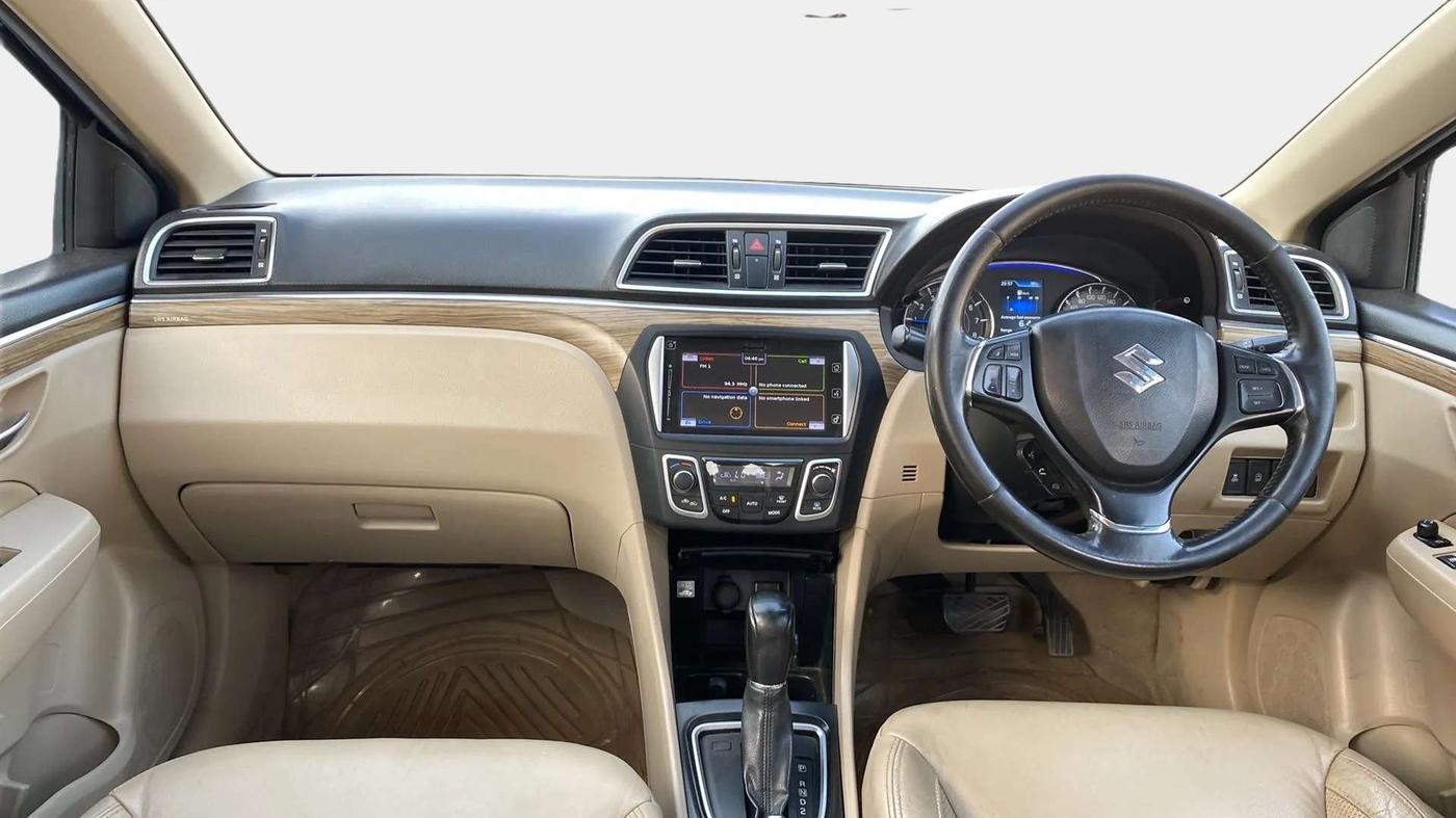 2018 Maruti Ciaz ALPHA  AT 1.5 SHVS PETROL, Petrol, Automatic, 42,656 km, Dashboard