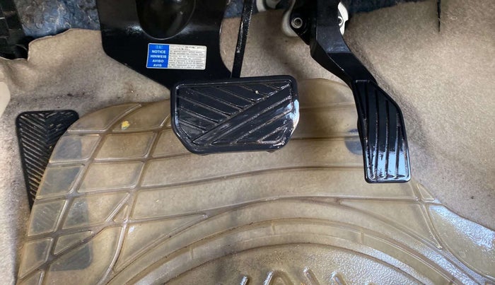 2018 Maruti Ciaz ALPHA  AT 1.5 SHVS PETROL, Petrol, Automatic, 42,656 km, Pedals