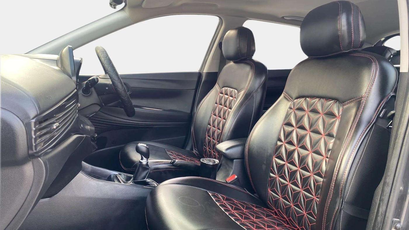 2021 Hyundai NEW I20 ASTA (O) 1.2 MT, Petrol, Manual, 44,711 km, Right Side Front Door Cabin