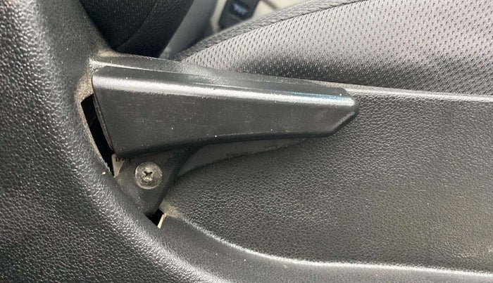 2018 Tata NEXON XE DIESEL, Diesel, Manual, 82,121 km, Driver Side Adjustment Panel