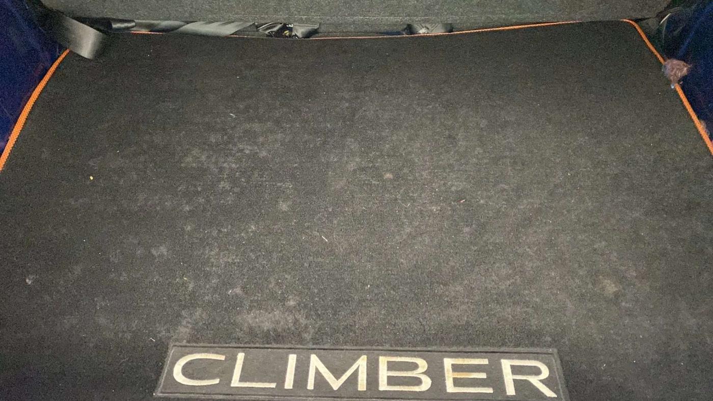2017 Renault Kwid CLIMBER 1.0 AMT, Petrol, Automatic, 39,634 km, Boot Inside