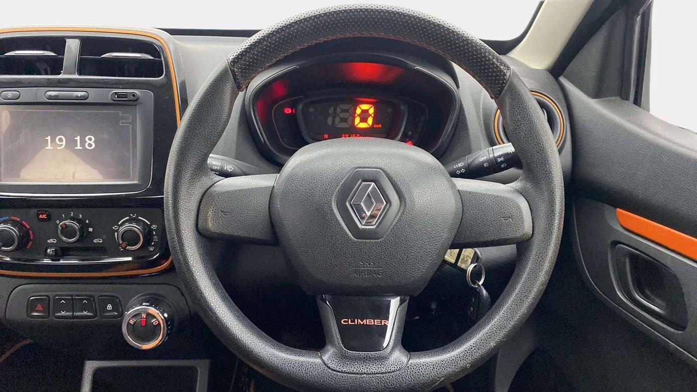 2017 Renault Kwid CLIMBER 1.0 AMT, Petrol, Automatic, 39,634 km, Steering Wheel Close Up