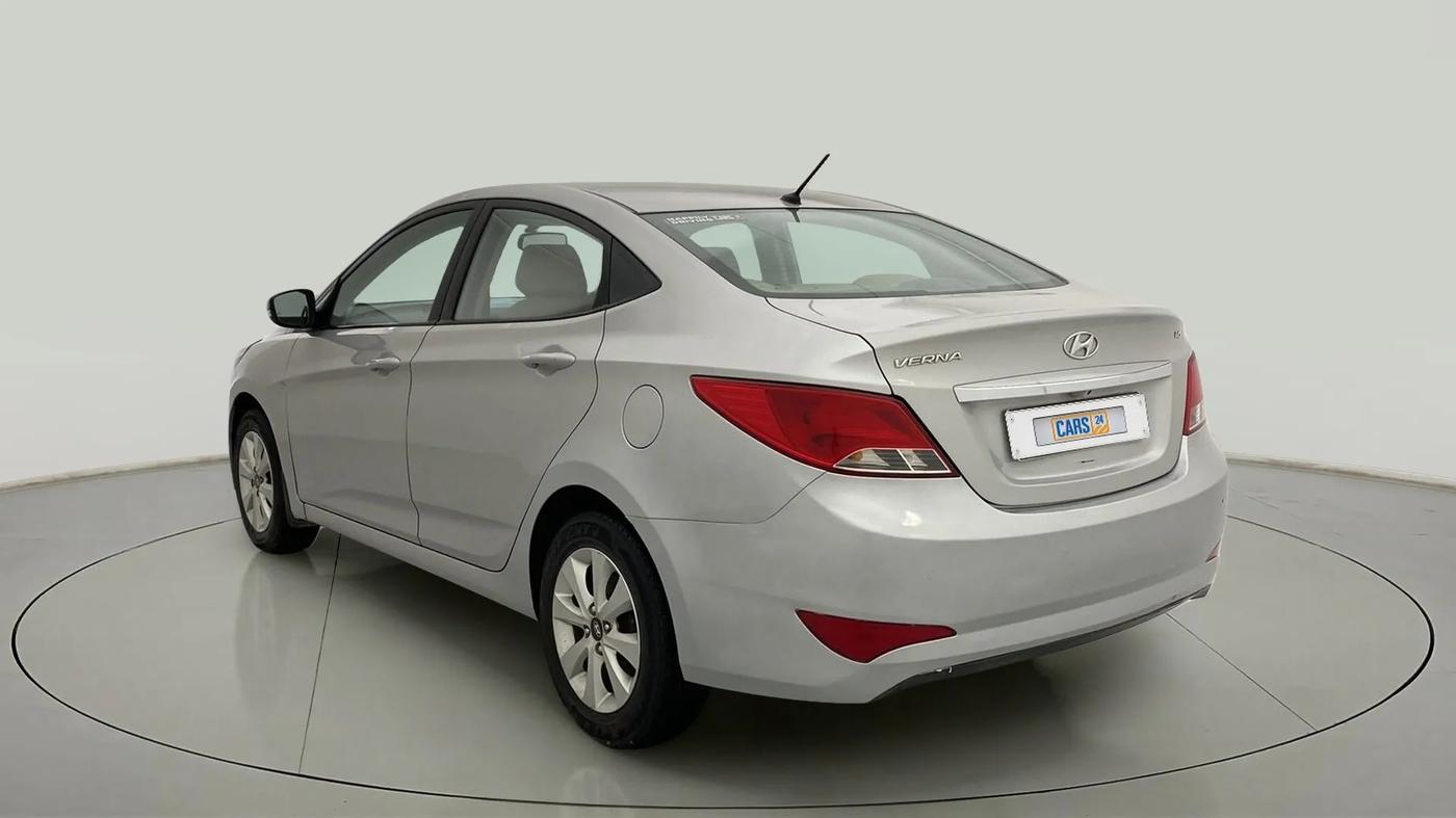 2015 Hyundai Verna FLUIDIC 4S 1.6 VTVT S(O), Petrol, Manual, 61,576 km, Left Back Diagonal