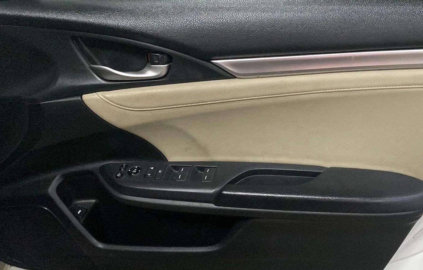 2019 Honda Civic 1.8L I-VTEC VX CVT, Petrol, Automatic, 16,193 km, Driver Side Door Panels Control