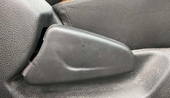2019 Renault Kwid CLIMBER 1.0 AMT, Petrol, Automatic, 78,431 km, Driver Side Adjustment Panel