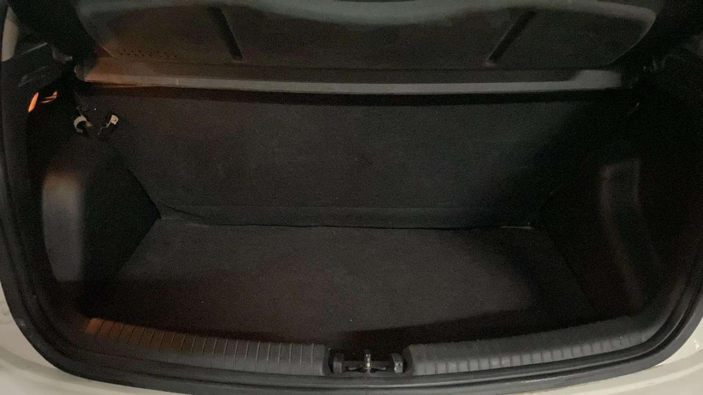 2015 Hyundai Grand i10 ASTA 1.2 KAPPA VTVT, Petrol, Manual, 40,164 km, Boot Inside