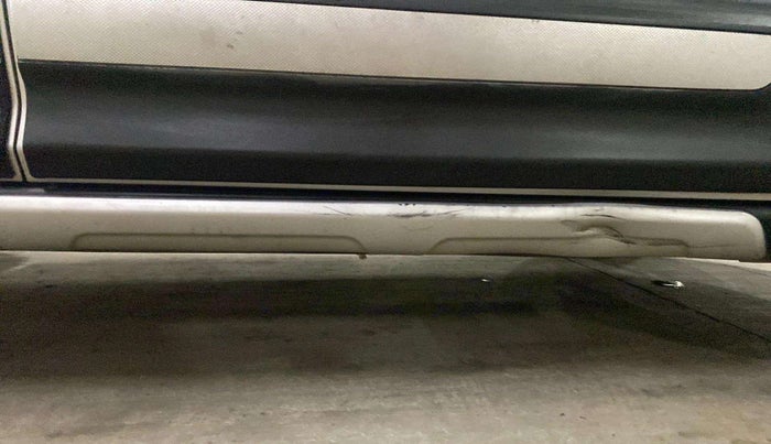 2019 Maruti S PRESSO VXI+, Petrol, Manual, 8,860 km, Right running board - Slightly dented