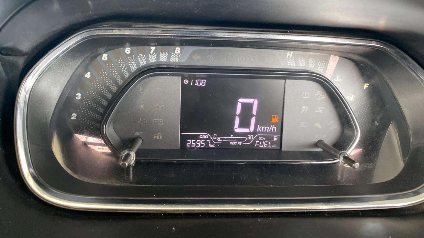 2021 Tata Tiago XT LIMITED EDITION PETROL, Petrol, Manual, 25,975 km, Odometer Image