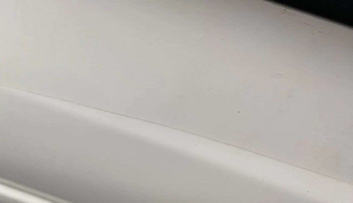 2016 Maruti Ertiga ZXI+, Petrol, Manual, 98,502 km, Right rear door - Slightly dented