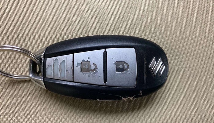 2016 Maruti Ertiga ZXI+, Petrol, Manual, 98,502 km, Key Close Up