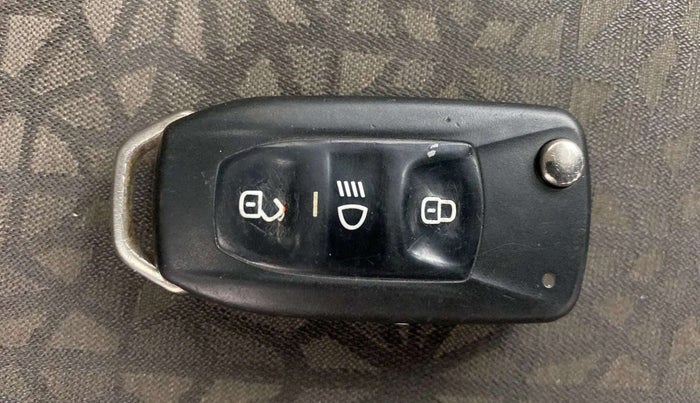 2014 Tata Zest XT PETROL, Petrol, Manual, 93,282 km, Key Close Up