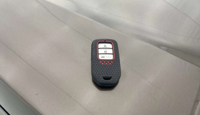 2019 Honda Amaze 1.2L I-VTEC V, CNG, Manual, 47,451 km, Key Close Up