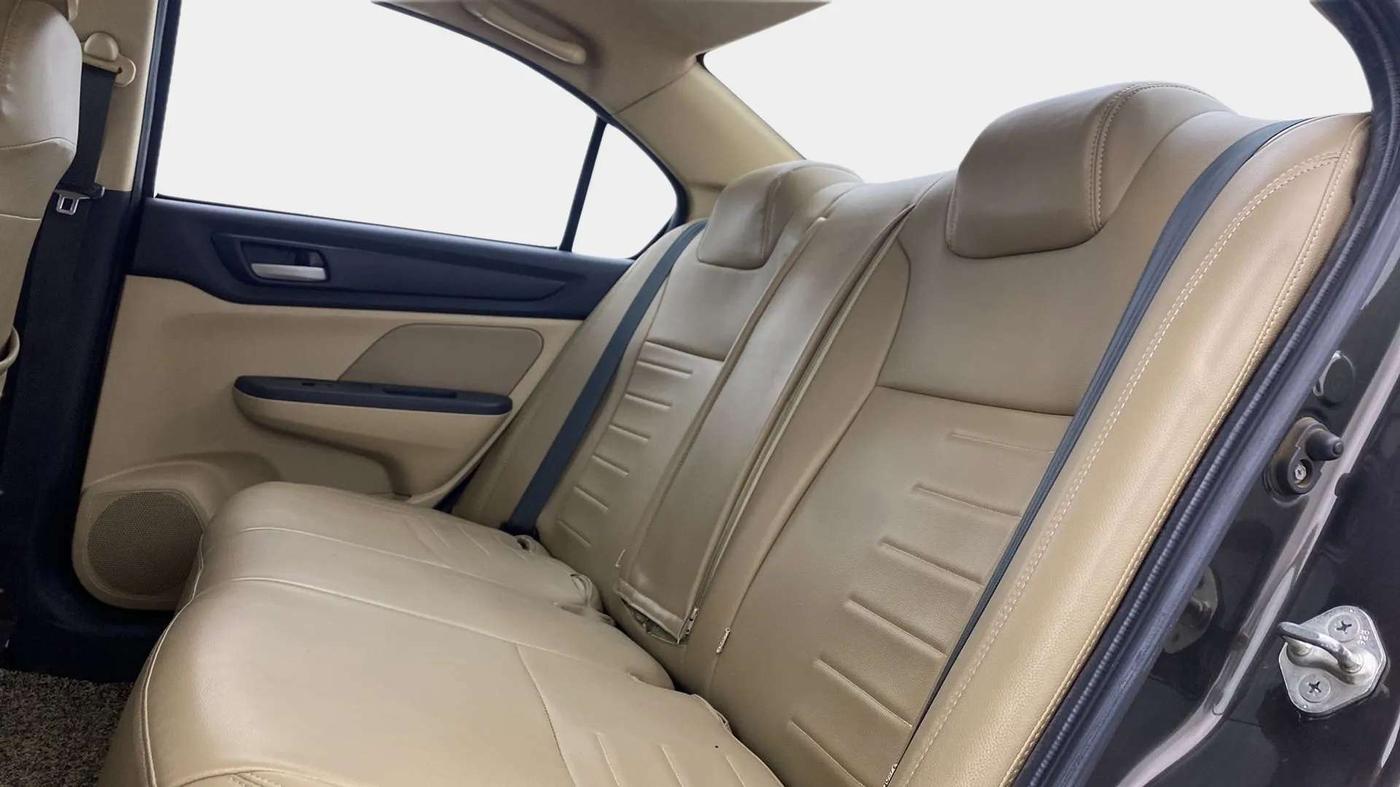 2019 Honda Amaze 1.2L I-VTEC V, CNG, Manual, 47,451 km, Right Side Rear Door Cabin