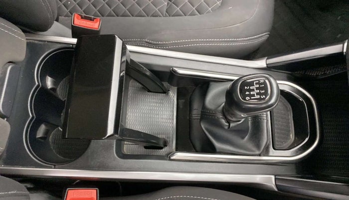 2021 Tata Harrier XT PLUS 2.0L KRYOTEC, Diesel, Manual, 24,347 km, Gear Lever