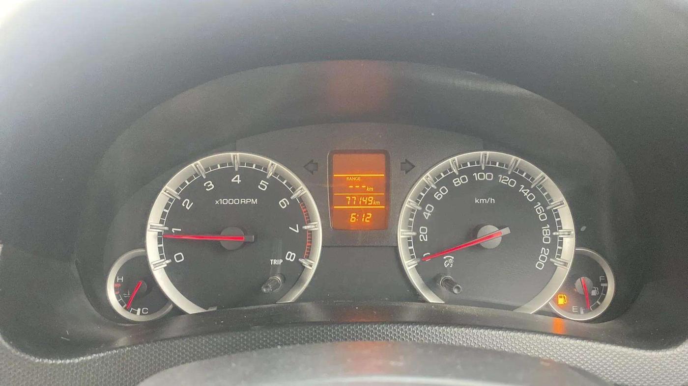 2013 Maruti Swift Dzire VXI, Petrol, Manual, 77,138 km, Odometer Image