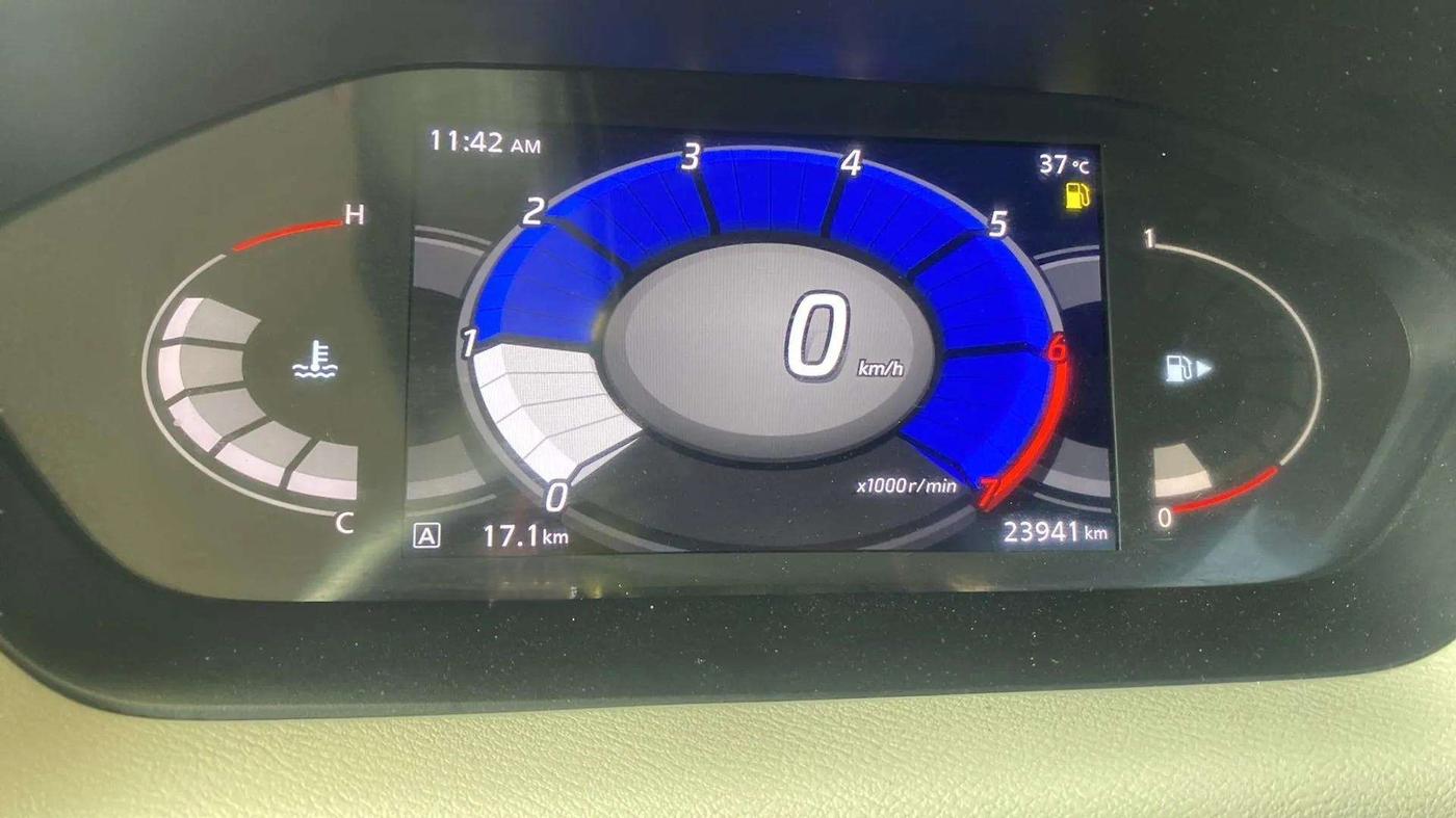 2022 Nissan MAGNITE XV MT, Petrol, Manual, 24,355 km, Odometer Image