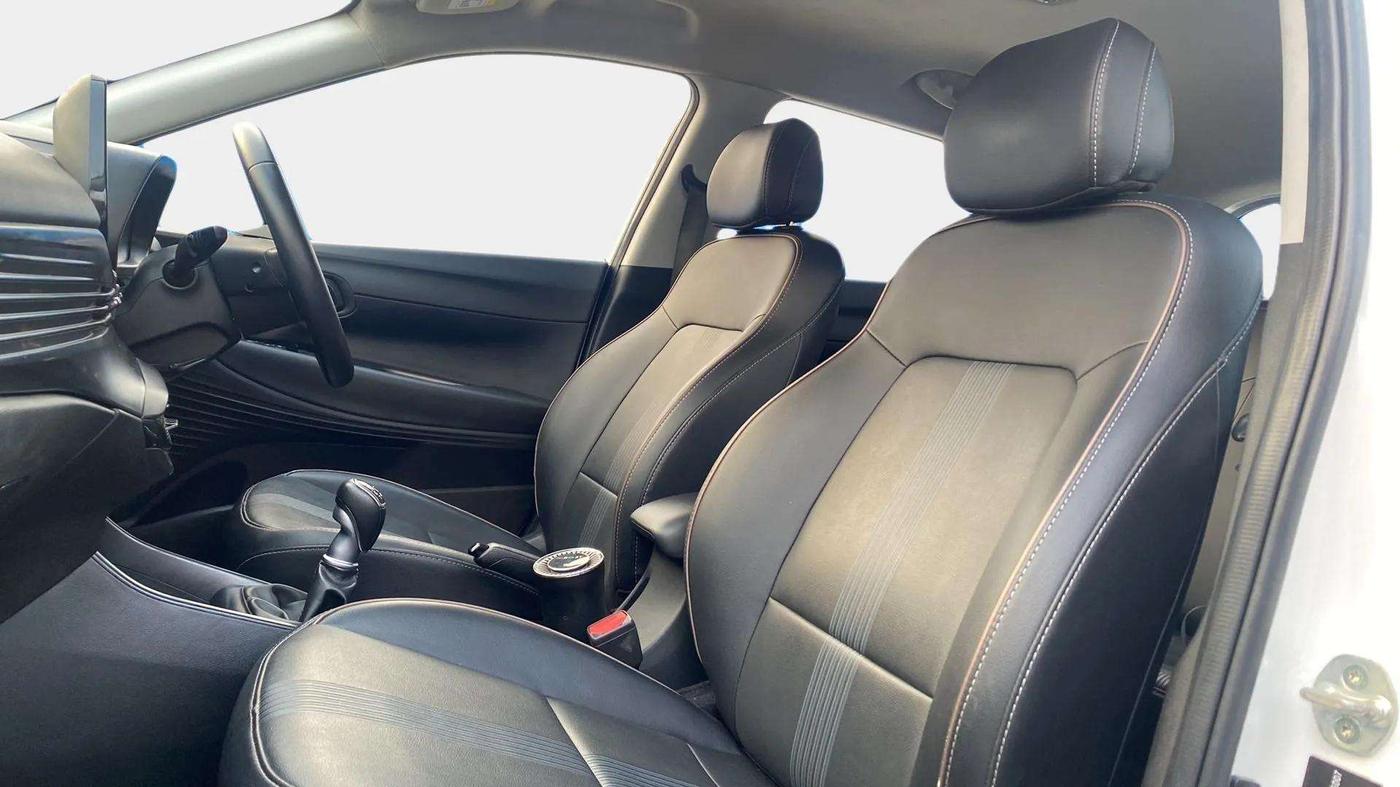 2021 Hyundai NEW I20 Asta 1.0 GDI Turbo IMT, Petrol, Manual, 31,525 km, Right Side Front Door Cabin