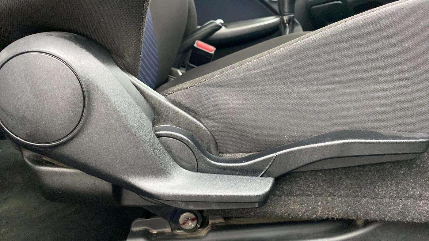 2020 Toyota Glanza V, Petrol, Manual, 38,152 km, Driver Side Adjustment Panel