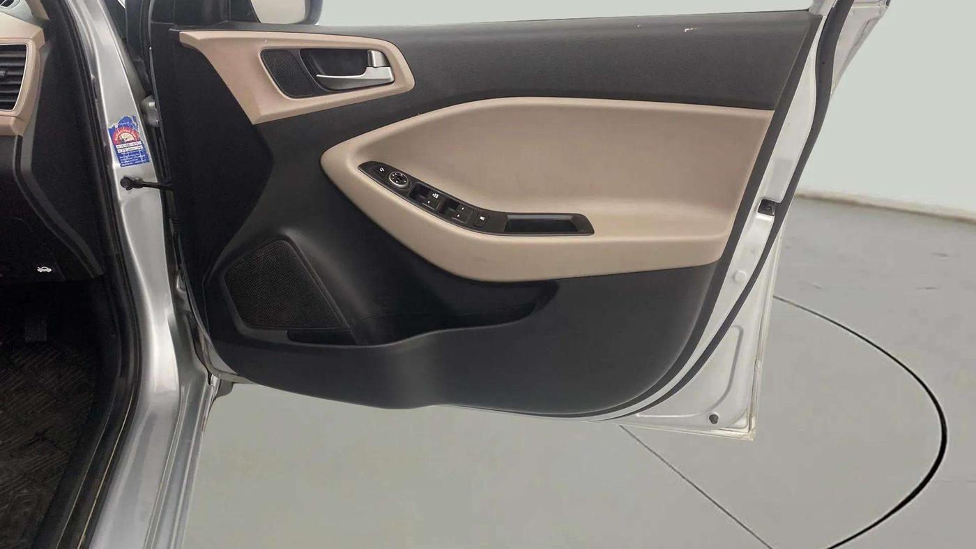 2019 Hyundai Elite i20 SPORTZ PLUS 1.2, Petrol, Manual, 53,010 km, Driver Side Door Panels Control