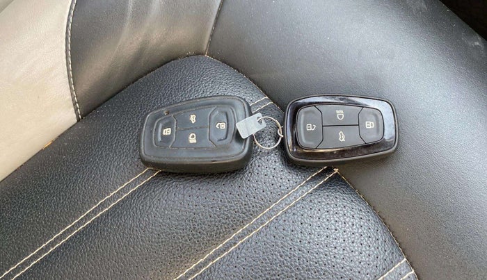2021 Tata NEXON XZ PLUS PETROL SUNROOF, Petrol, Manual, 46,750 km, Key Close Up