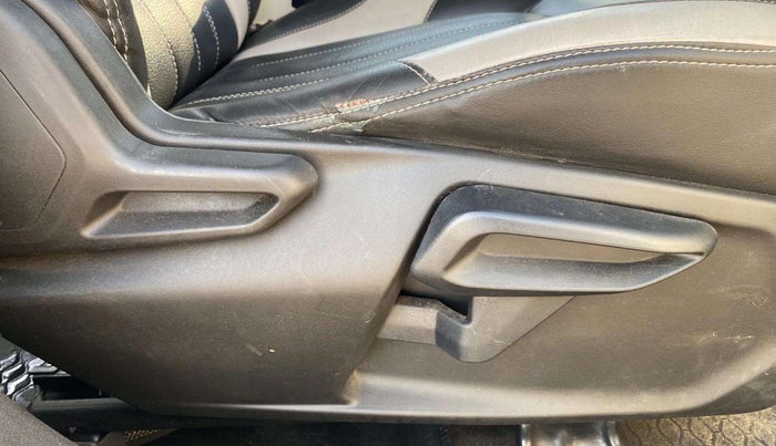 2021 Tata NEXON XZ PLUS PETROL SUNROOF, Petrol, Manual, 46,750 km, Driver Side Adjustment Panel