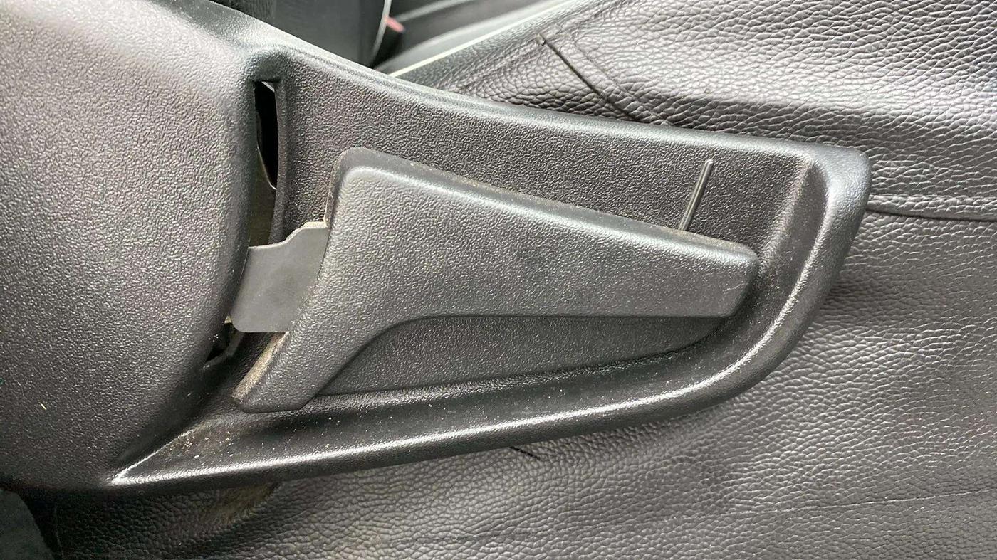 2020 Maruti S PRESSO VXI PLUS AMT, Petrol, Automatic, 20,958 km, Driver Side Adjustment Panel