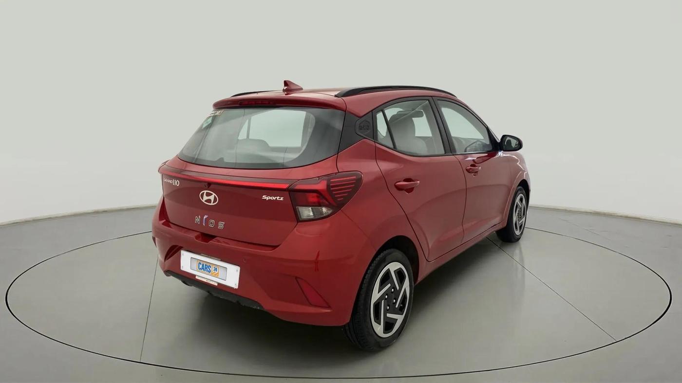 2023 Hyundai GRAND I10 NIOS SPORTZ 1.2 KAPPA VTVT CNG, CNG, Manual, 10,937 km, Right Back Diagonal
