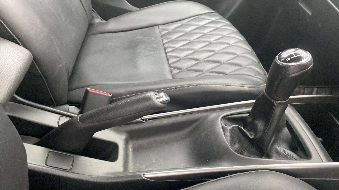 2019 Maruti Baleno ZETA PETROL 1.2, Petrol, Manual, 28,974 km, Gear Lever