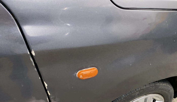 2016 Maruti Alto K10 LXI CNG, CNG, Manual, 60,721 km, Right fender - Slight discoloration