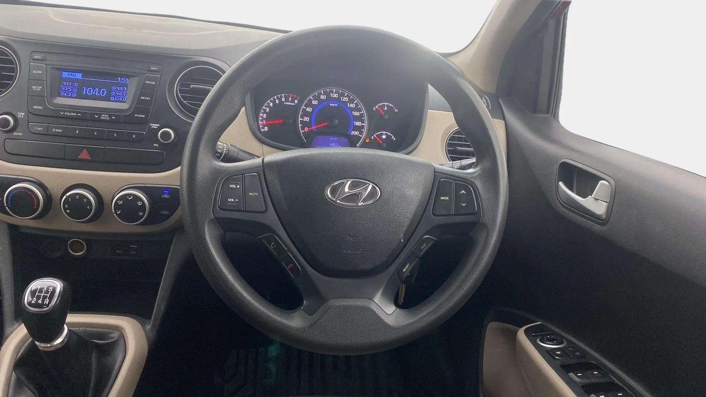 2016 Hyundai Grand i10 SPORTZ 1.2 KAPPA VTVT, CNG, Manual, 68,778 km, Steering Wheel Close Up