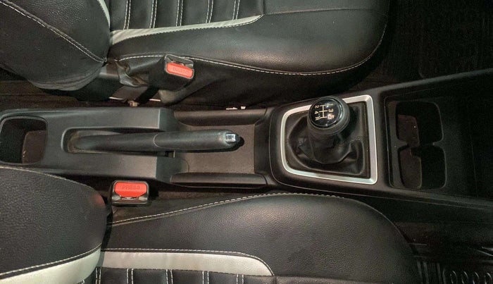 2018 Maruti Swift VXI, Petrol, Manual, 27,033 km, Gear Lever