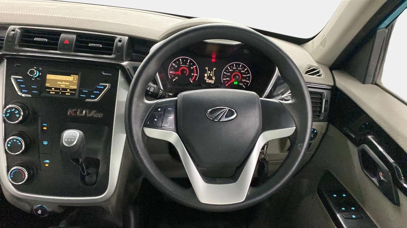 2016 Mahindra Kuv100 K6 PLUS 5 STR, Petrol, Manual, 63,788 km, Steering Wheel Close Up