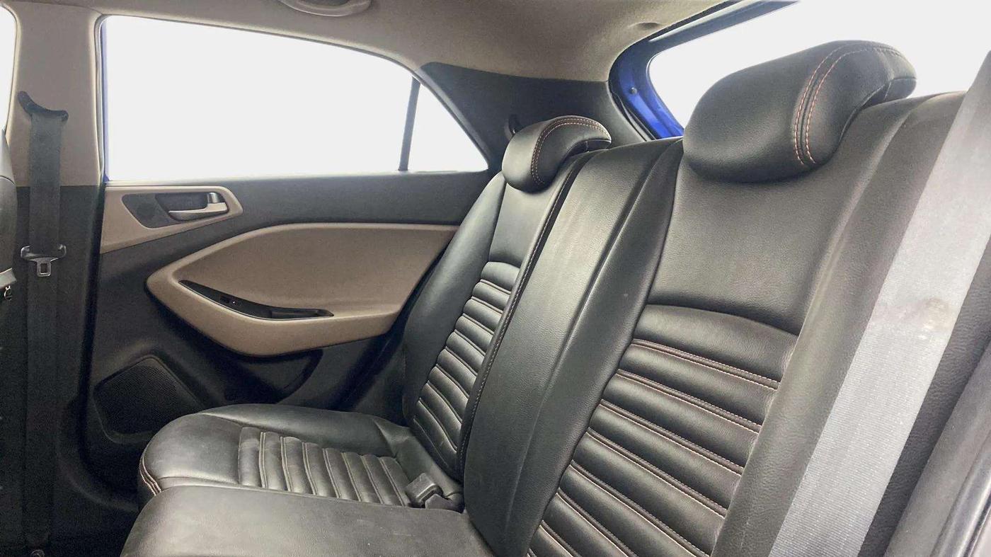 2015 Hyundai Elite i20 ASTA 1.2, Petrol, Manual, 78,464 km, Right Side Rear Door Cabin