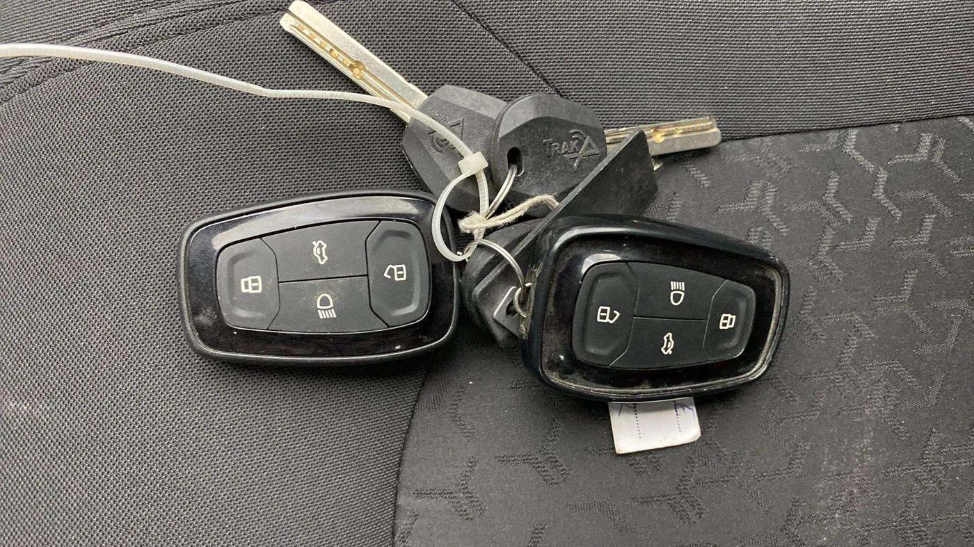2023 Tata TIGOR XZ PLUS CNG, CNG, Manual, 14,162 km, Key Close Up